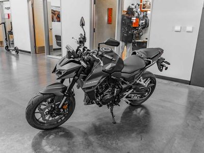 2025 Honda CB750 Hornet - Photo 2