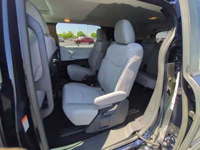 2025 Toyota Sienna - Photo 15