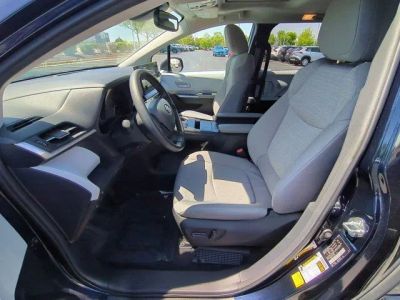 2025 Toyota Sienna - Photo 8