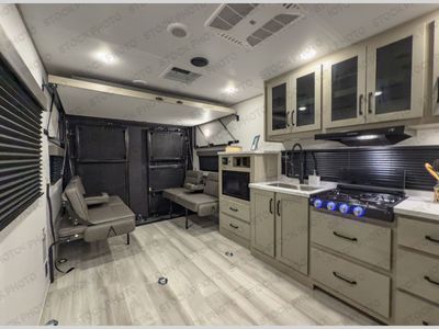 2026 Grand Design Momentum MAV - Photo 4