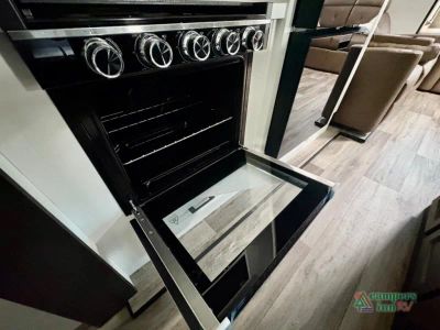 2026 Venture RV SportTrek Touring Edition — photo 22 view