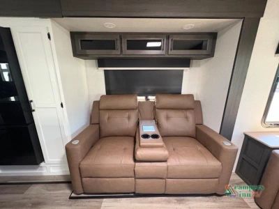2026 Venture RV SportTrek Touring Edition — photo 25 view