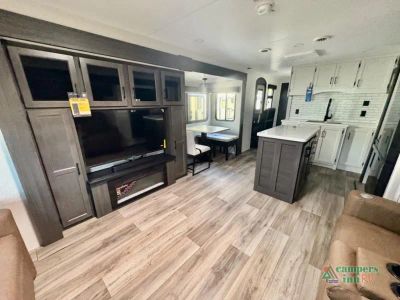 2026 Venture RV SportTrek Touring Edition — photo 9 view