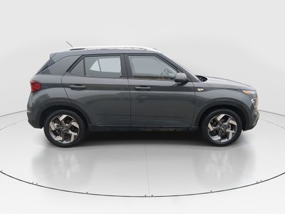 2025 Hyundai Venue — photo 8 view