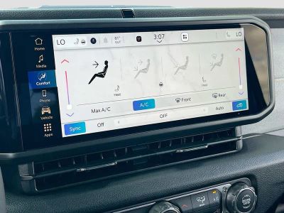 2026 Jeep Wrangler — photo 19 view