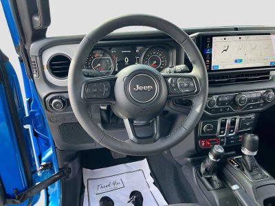2026 Jeep Wrangler — photo 21 view