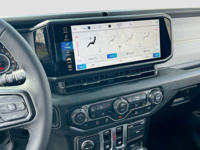 2026 Jeep Wrangler — photo 15 view