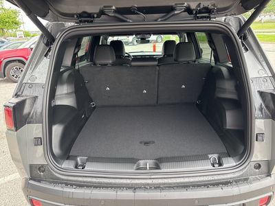 2026 Jeep Cherokee - Photo 3