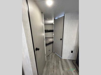 2025 Coachmen RV Apex X Series - Photo 40
