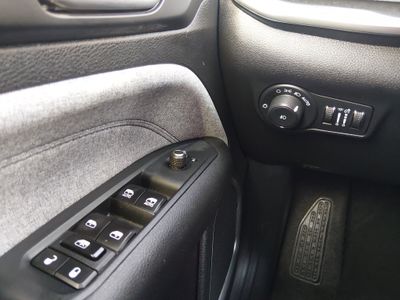 2024 Jeep Compass — photo 13 view