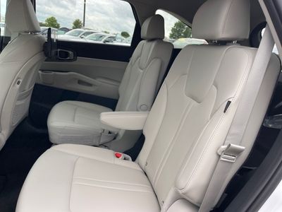 2025 Kia Sorento — photo 15 view
