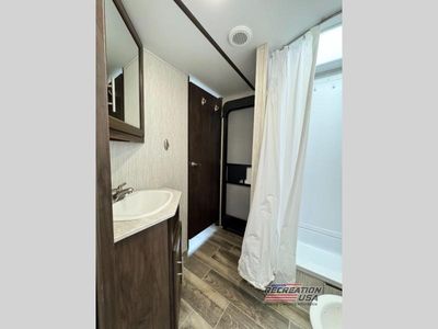 2019 Forest River Cherokee Alpha Wolf - Photo 13