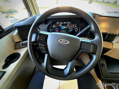 2021 Holiday Rambler Vacationer — interior view