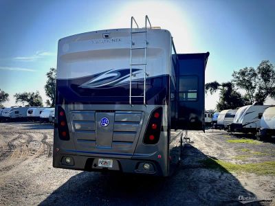 2021 Holiday Rambler Vacationer — photo 19 view