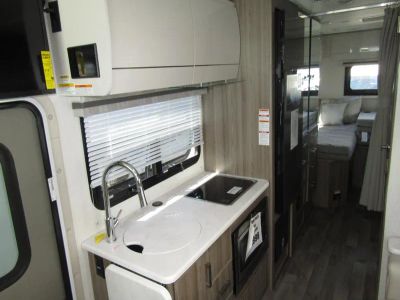 2026 Thor Motor Coach AXIS - Photo 5