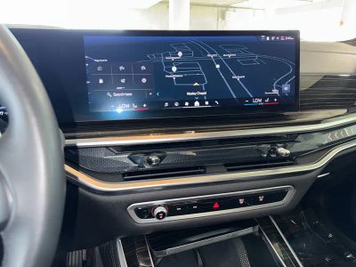 2025 BMW X5 — photo 26 view