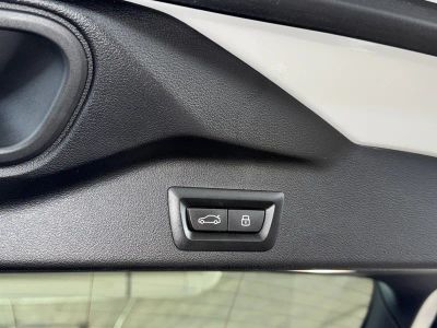 2025 BMW X5 — photo 14 view