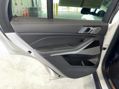 2025 BMW X5 — photo 16 view