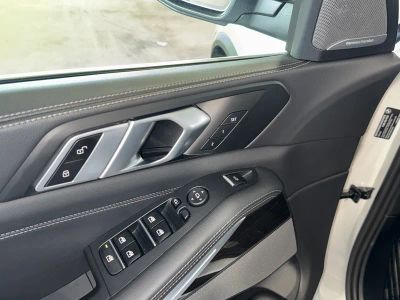 2025 BMW X5 — photo 18 view