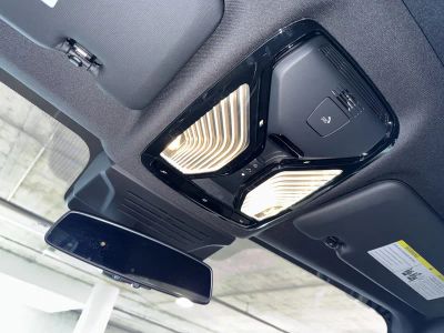 2025 BMW X5 — photo 31 view