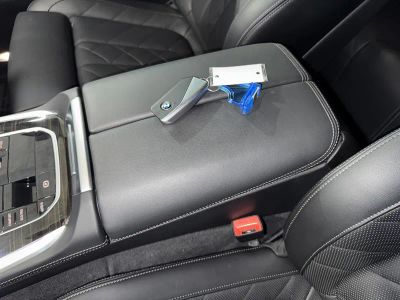 2025 BMW X5 — photo 29 view