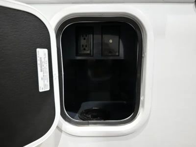 2027 Entegra ODYSSEY — photo 36 view