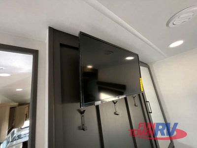 2026 Forest River RV Rockwood Signature - Photo 33
