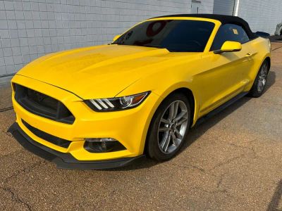 2017 Ford Mustang - Photo 1