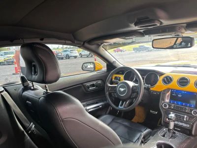2017 Ford Mustang - Photo 29