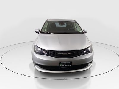 2023 Chrysler Voyager - Photo 2