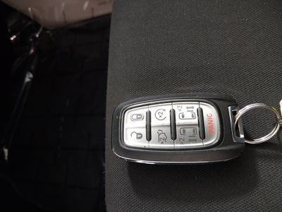 2023 Chrysler Voyager - Photo 15