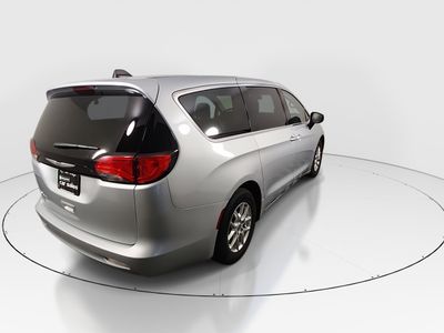 2023 Chrysler Voyager - Photo 7