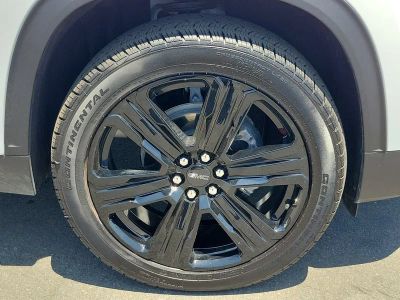 2026 GMC Acadia — detail view