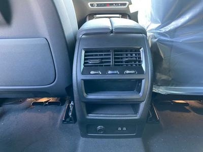 2026 BMW X5 — photo 8 view