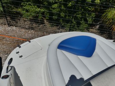 2008 Chaparral 256 SSX — interior view