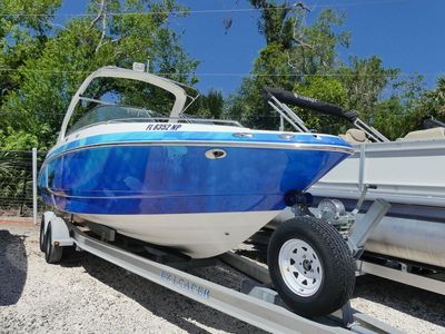 2008 Chaparral 256 SSX — front three-quarter view