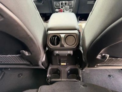 2025 Jeep Gladiator — photo 31 view