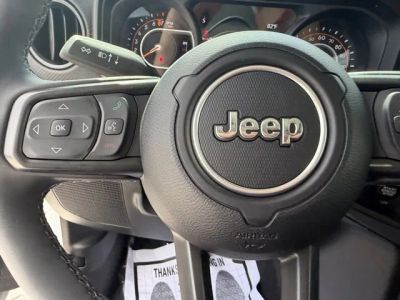2025 Jeep Gladiator — photo 18 view