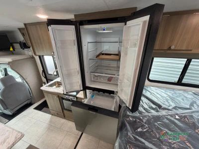 2027 Coachmen RV Freelander — photo 20 view
