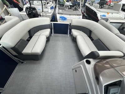 2026 Sylvan MIRAGE 8520 CRS - Photo 6