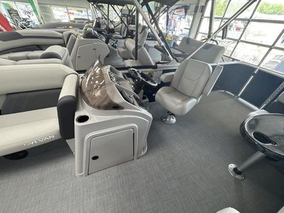 2026 Sylvan MIRAGE 8520 CRS - Photo 23