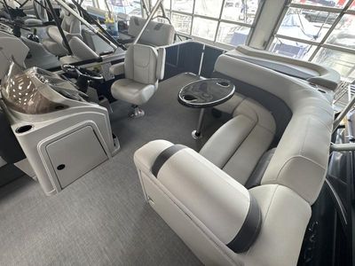 2026 Sylvan MIRAGE 8520 CRS - Photo 22
