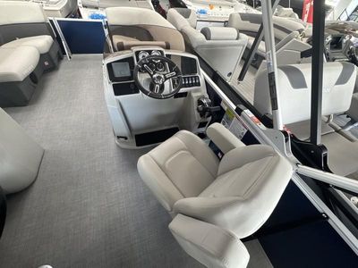 2026 Sylvan MIRAGE 8520 CRS - Photo 28