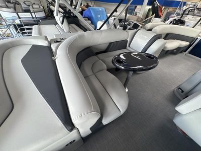 2026 Sylvan MIRAGE 8520 CRS - Photo 37