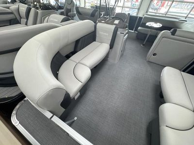 2026 Sylvan MIRAGE 8520 CRS - Photo 8