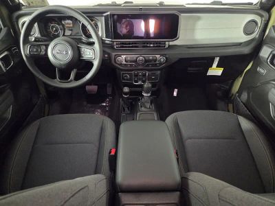 2026 Jeep Wrangler — photo 18 view