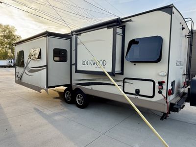 2018 Forest River Rockwood Ultra Lite - Photo 6