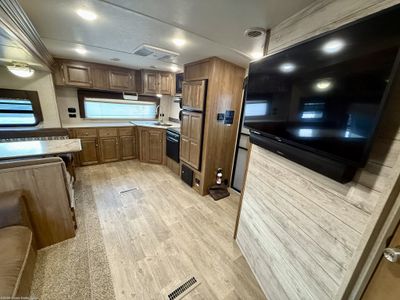 2018 Forest River Rockwood Ultra Lite - Photo 10