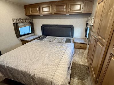 2018 Forest River Rockwood Ultra Lite - Photo 17