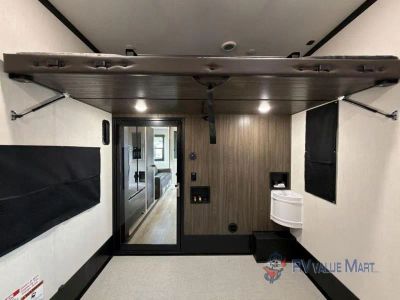 2026 Forest River RV Vengeance Rogue Armored — photo 33 view